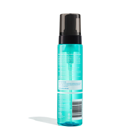 Bondi Sands Everyday Gradual Tanning Foam | Leichter Bräunungsschaum baut einen natürlichen Glanz in 1–3 Anwendungen auf, angereichert mit Aloe Vera, vegan + tierversuchsfrei, Kakaobutterduft | 270 ml